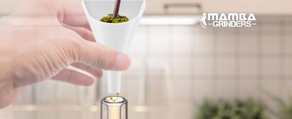 Mamba Monster 3.5g USB Powered Green Portable Electric Spice Mill  Herb Grinder. - Image 9